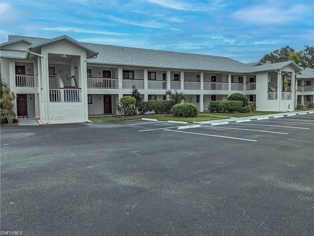 Lehigh Acres, FL 33936,2231 E 5th #106