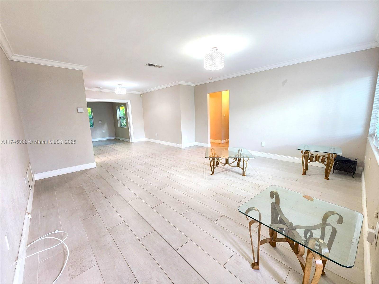Hollywood, FL 33024,7509 Arthur St
