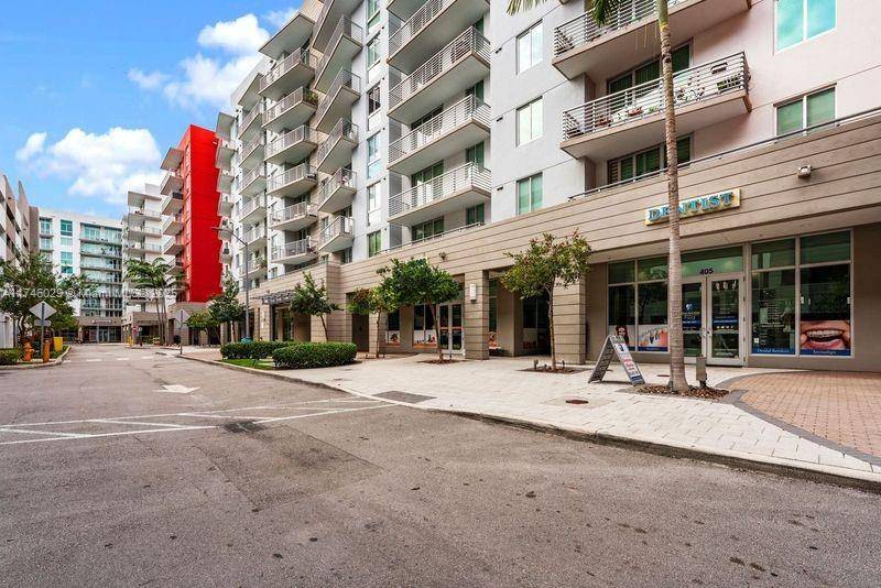 Doral, FL 33178,7875 NW 107th #705