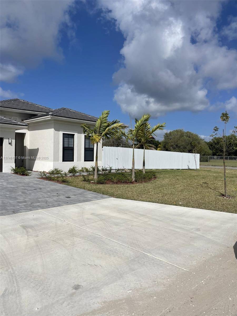 Homestead, FL 33030,Address not disclosed