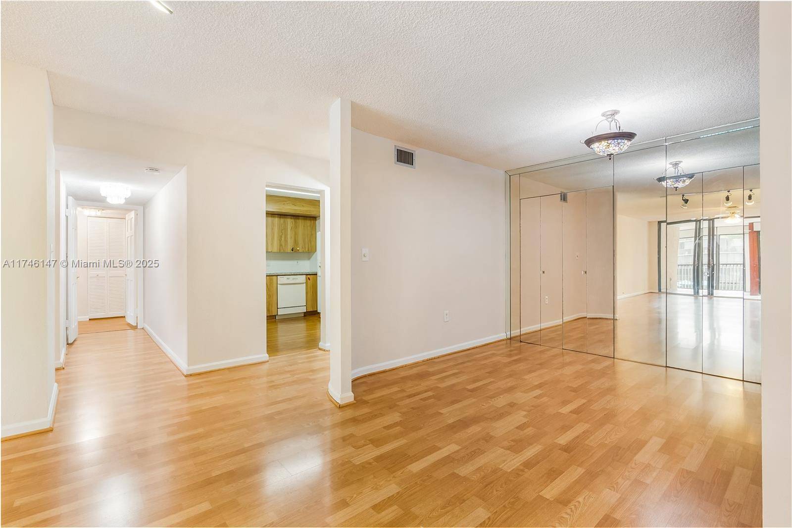 Hollywood, FL 33021,2802 N 46th Ave #B315