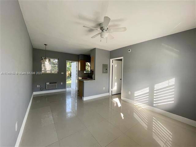 North Miami, FL 33161,1217 NE 127th St