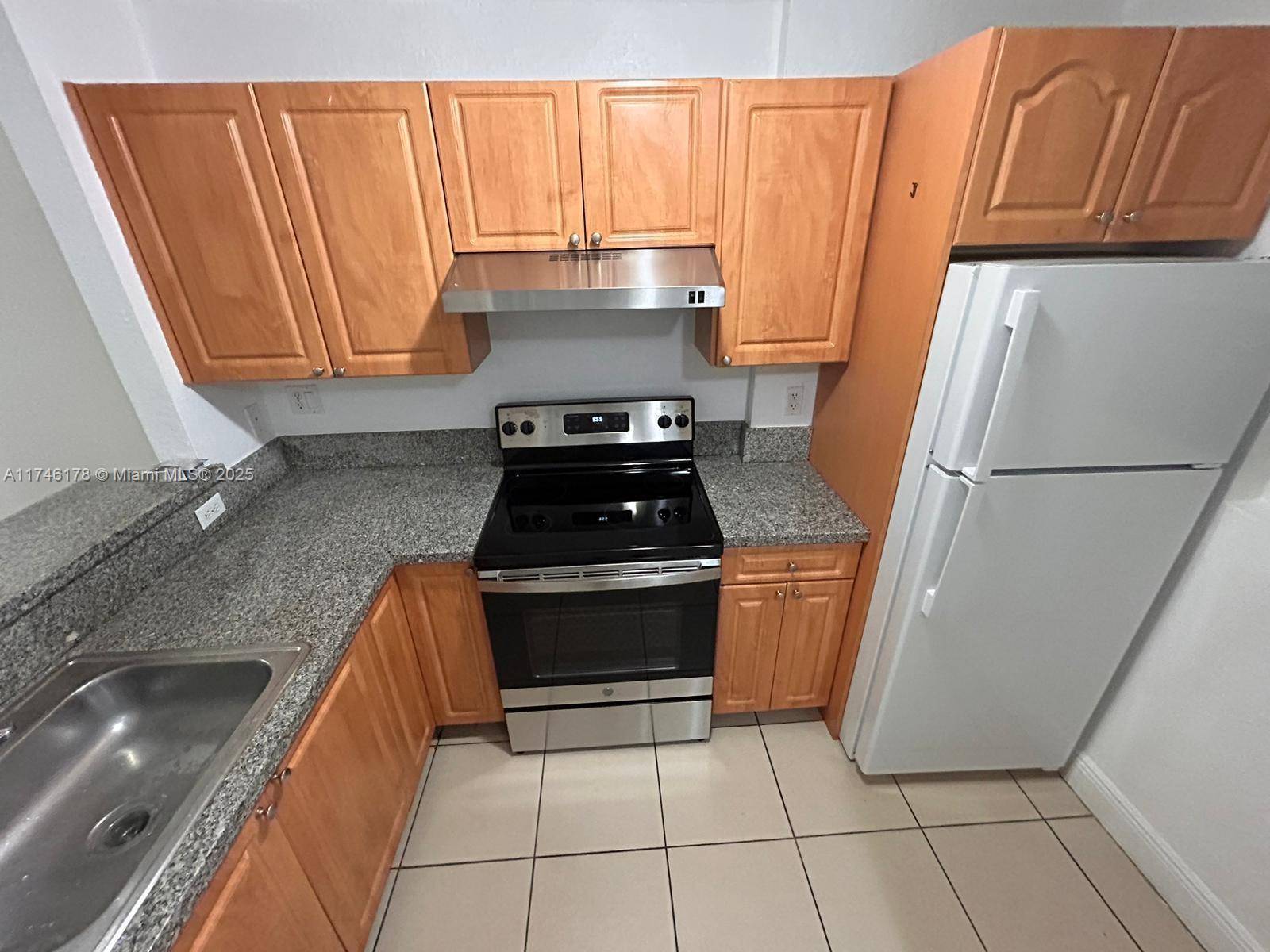 Miami, FL 33136,1235 NW 9 AV #4