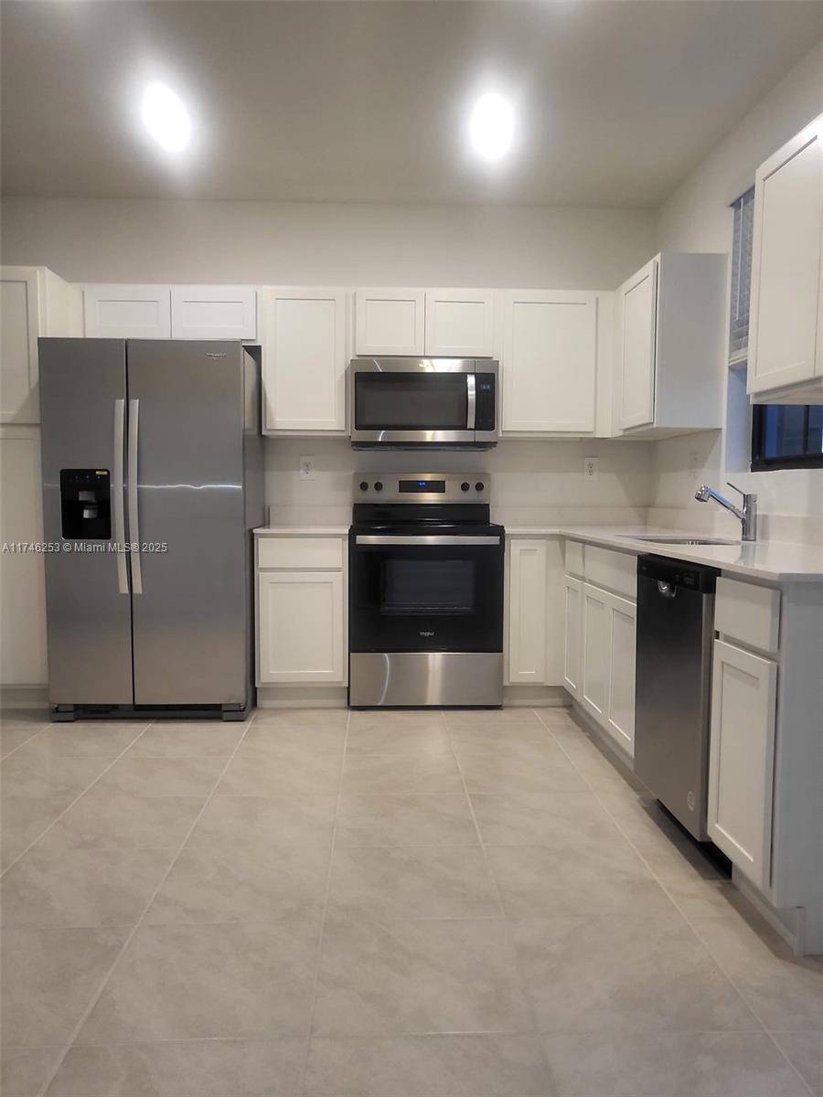 Florida City, FL 33034,453 NE 13th St #453
