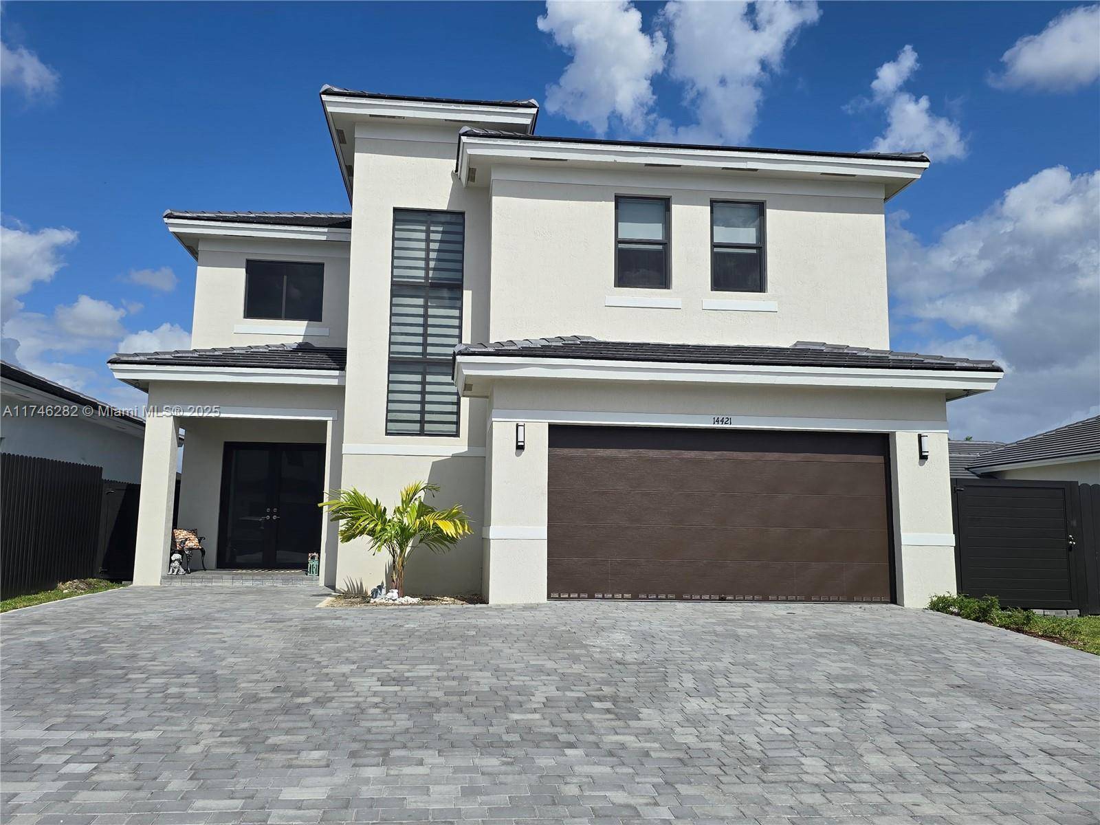 Miami, FL 33175,14421 SW 19th St