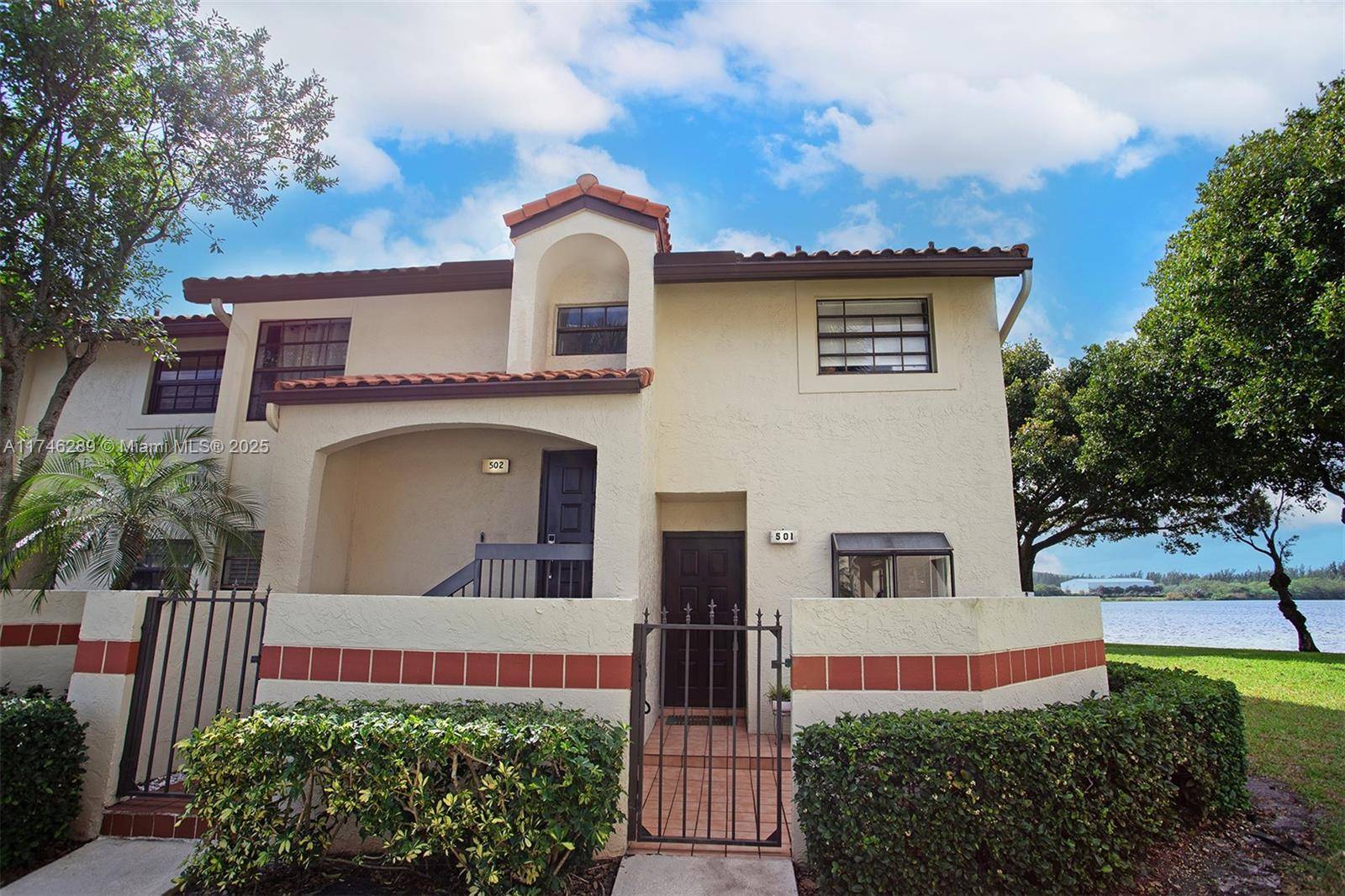 Deerfield Beach, FL 33442,501 Republic Ct #501