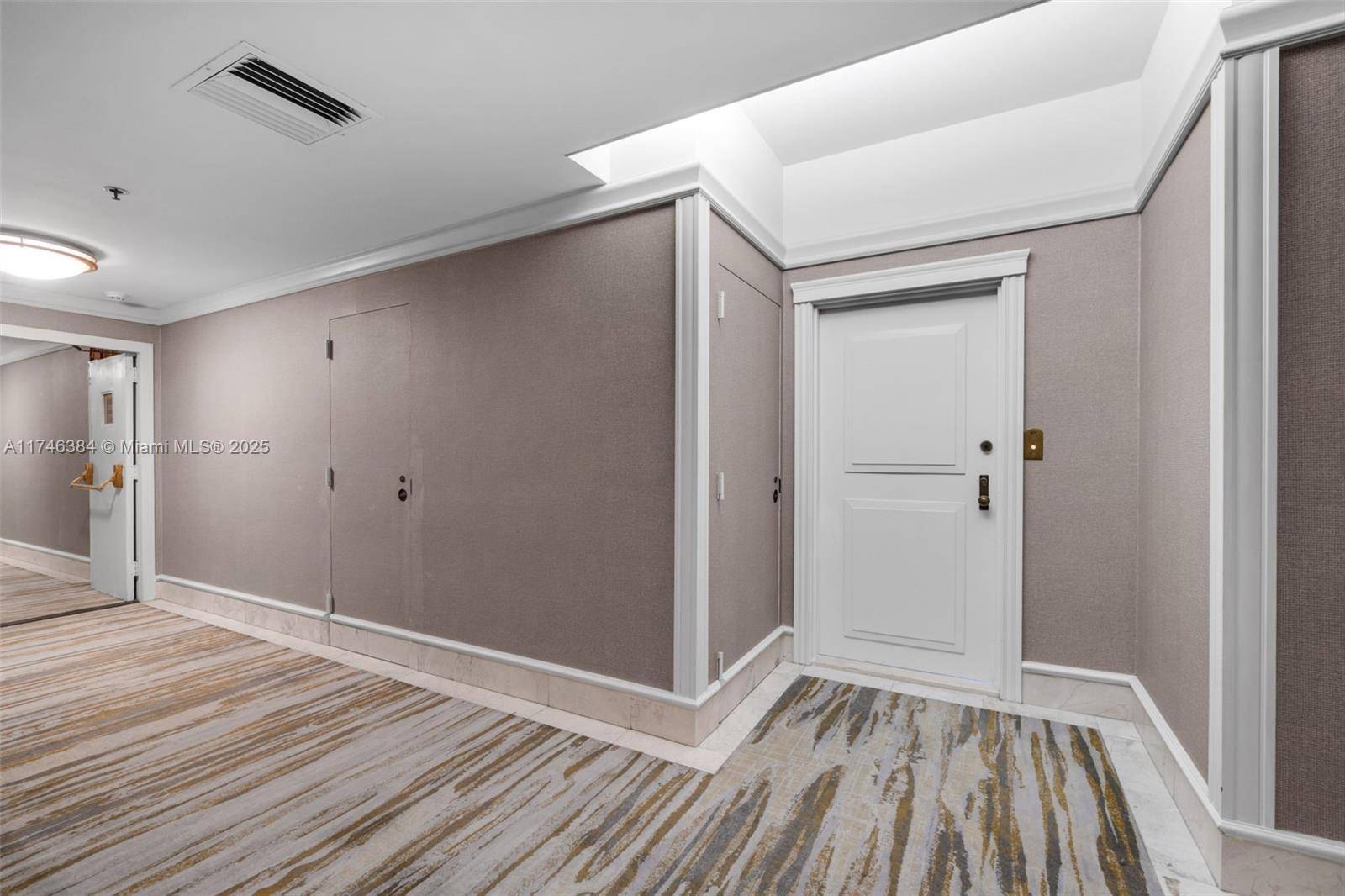 Key Biscayne, FL 33149,251 Crandon Blvd #829