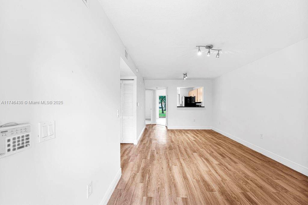 West Palm Beach, FL 33411,3505 Briar Bay Blvd #104
