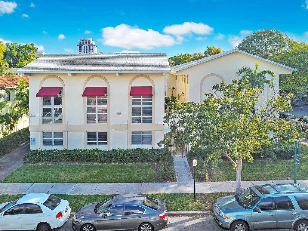 Coral Gables, FL 33134,234 Antiquera Ave #15