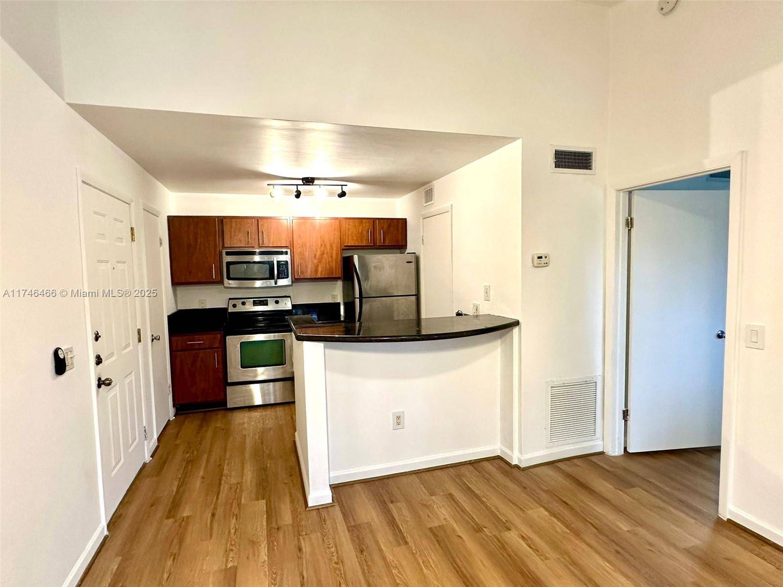 Pompano Beach, FL 33069,4361 W Mcnab Rd #21