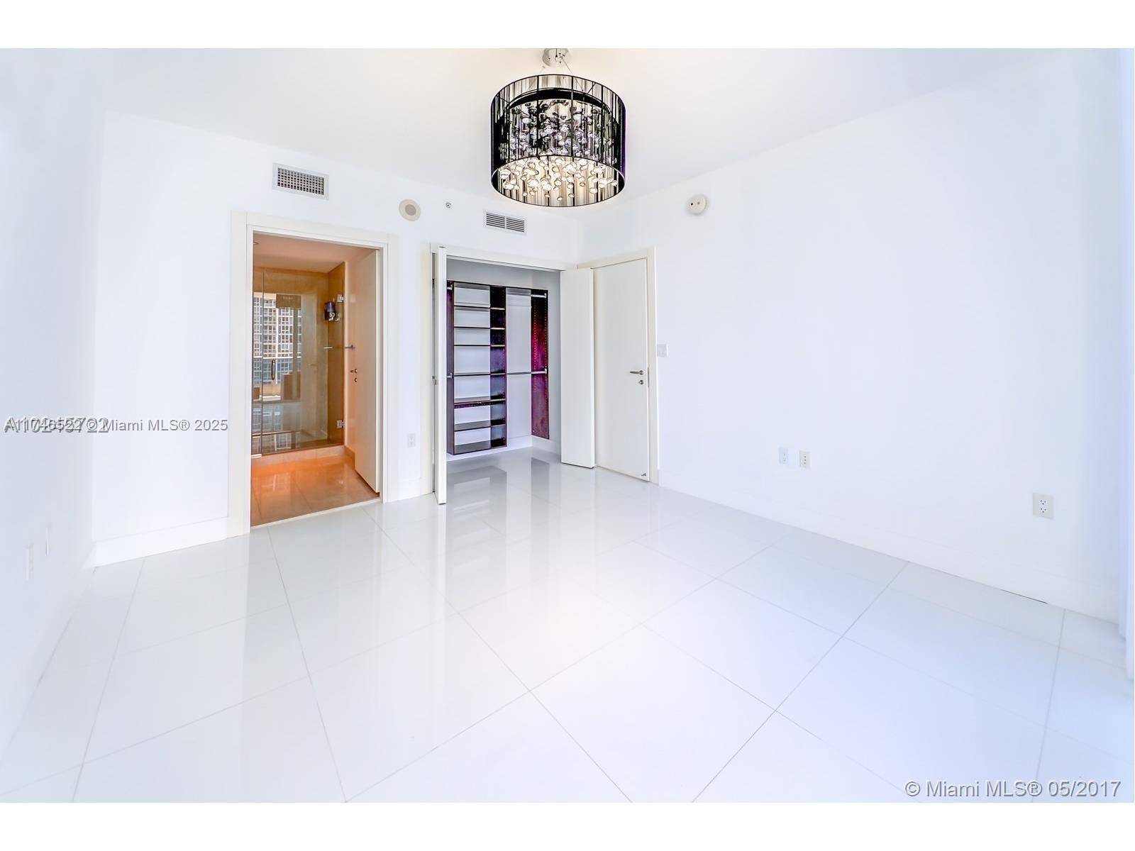 Miami, FL 33131,200 Biscayne Boulevard Way #3404