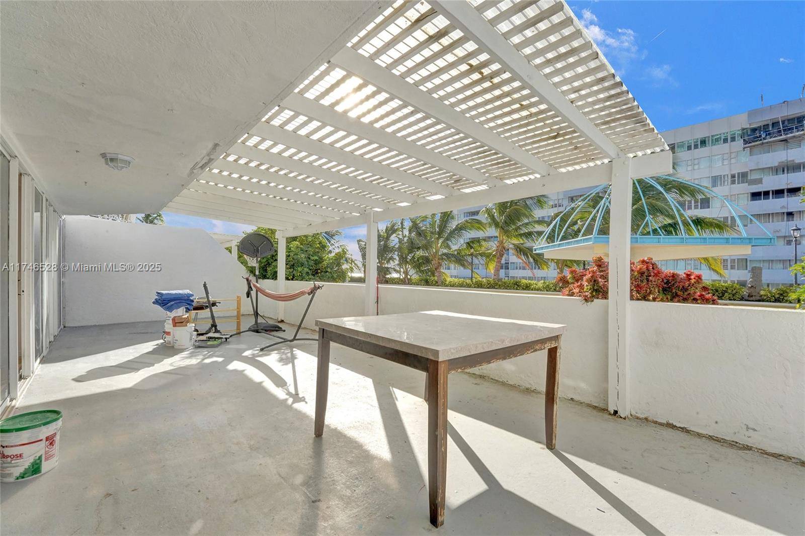 North Bay Village, FL 33141,7601 E Treasure Dr #406