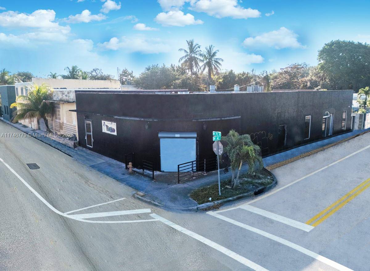 Miami, FL 33150,360 NW 71st St
