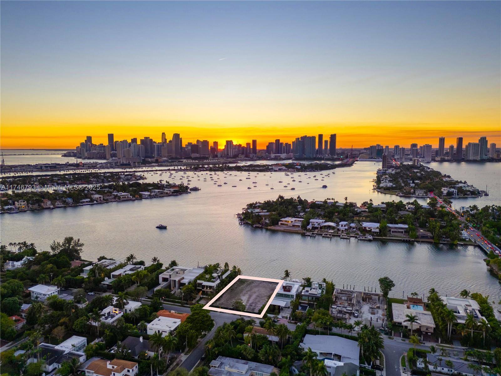 Miami Beach, FL 33139,228 + 302 W Dilido Dr