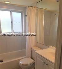 North Miami Beach, FL 33162,941 NE 169th St #216
