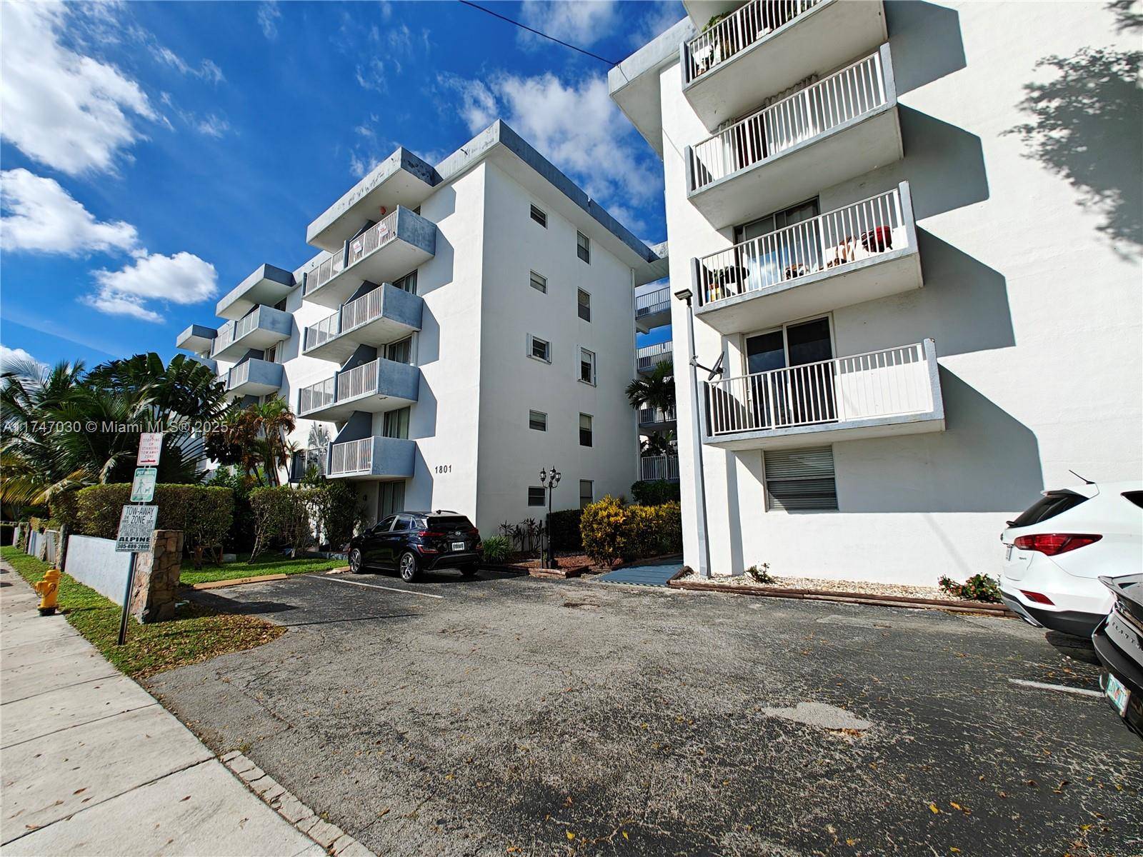 North Bay Village, FL 33141,1801 S Treasure Dr #306