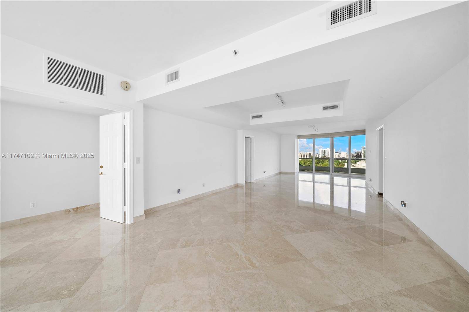 Miami, FL 33129,1643 Brickell Ave #1002