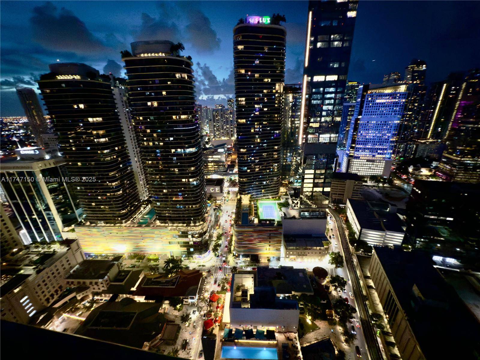 Miami, FL 33131,1000 Brickell Plz #4314