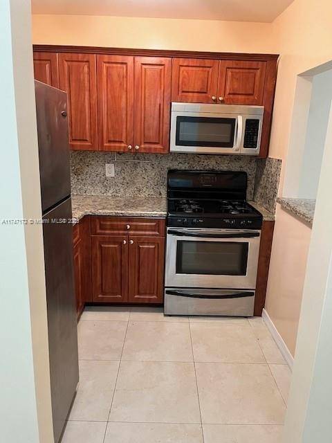 Palmetto Bay, FL 33176,14500 SW 88th Ave #233