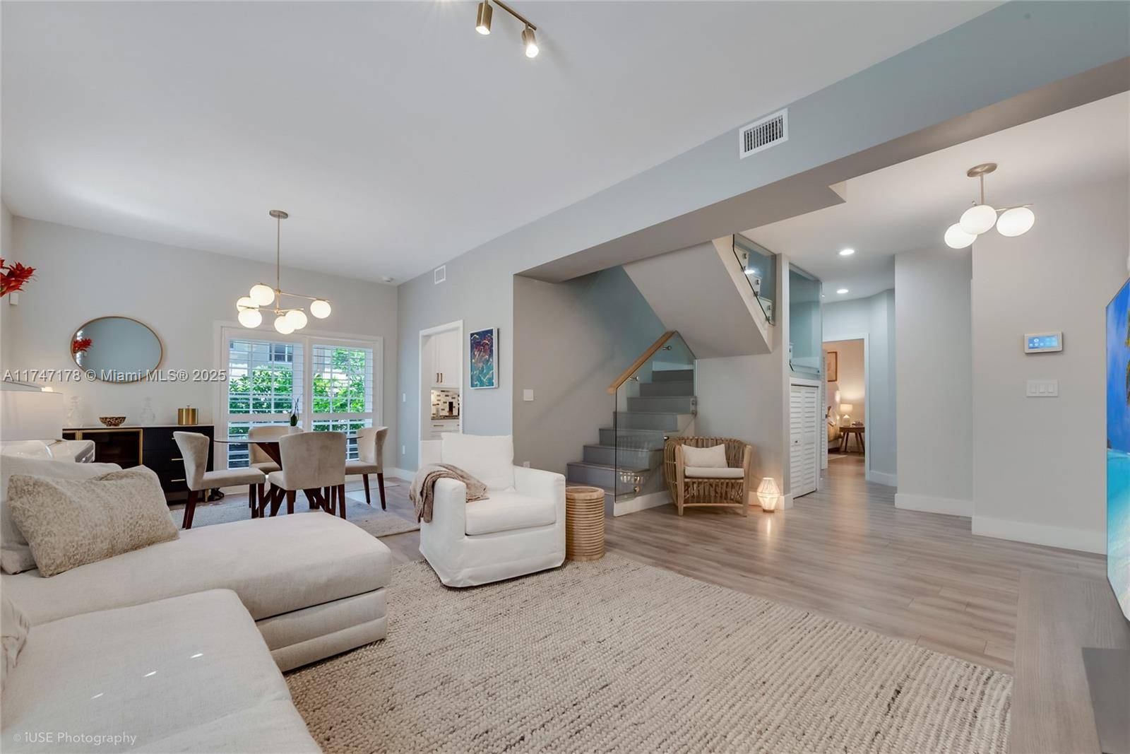 Coral Gables, FL 33133,111 Edgewater Dr #1A