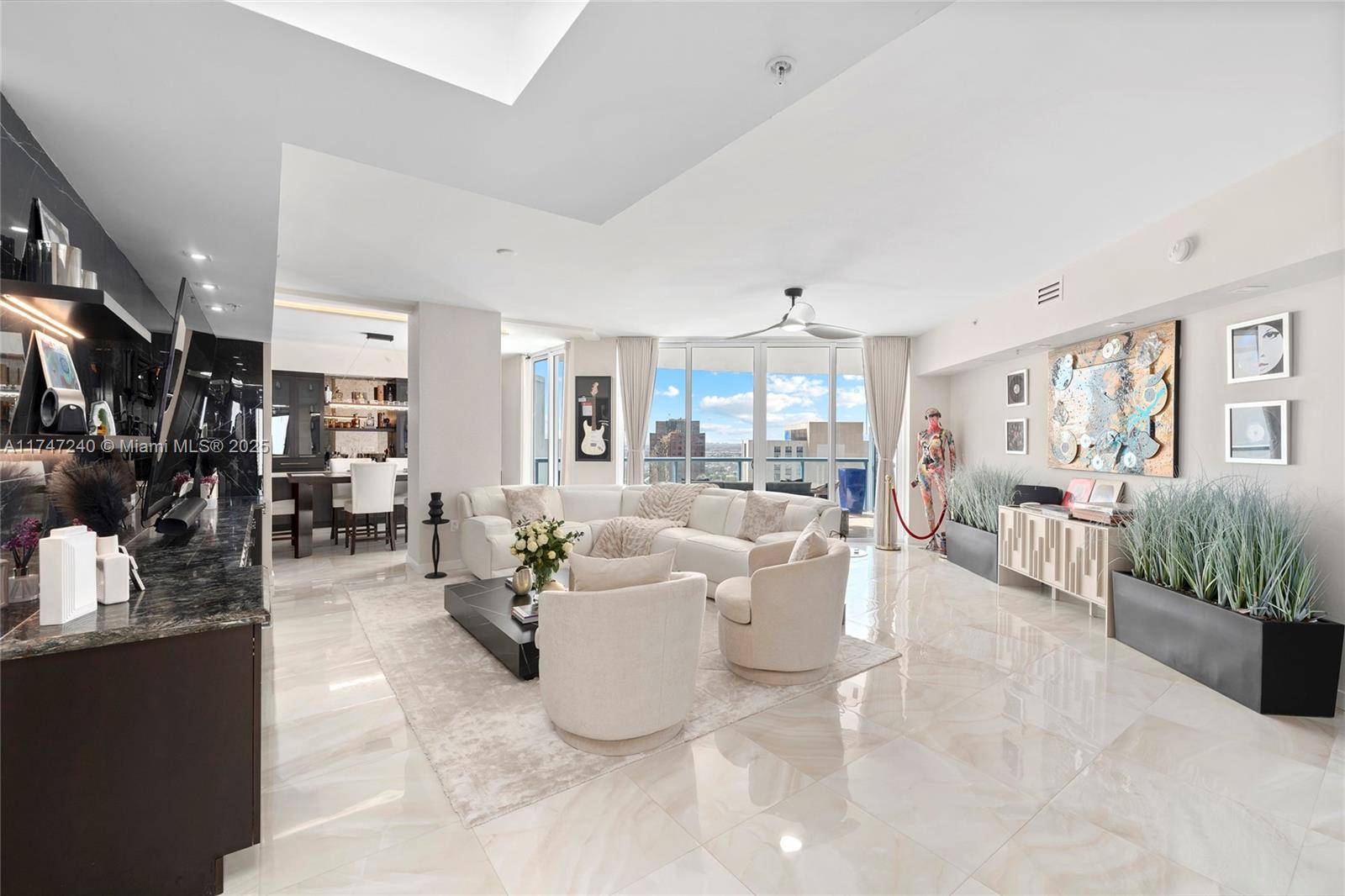 Fort Lauderdale, FL 33301,333 Las Olas Way #3404
