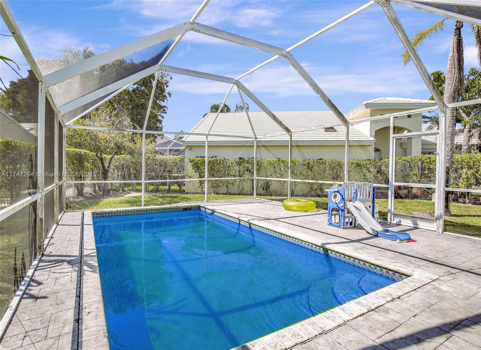Pembroke Pines, FL 33027,15260 Wilshire Ct