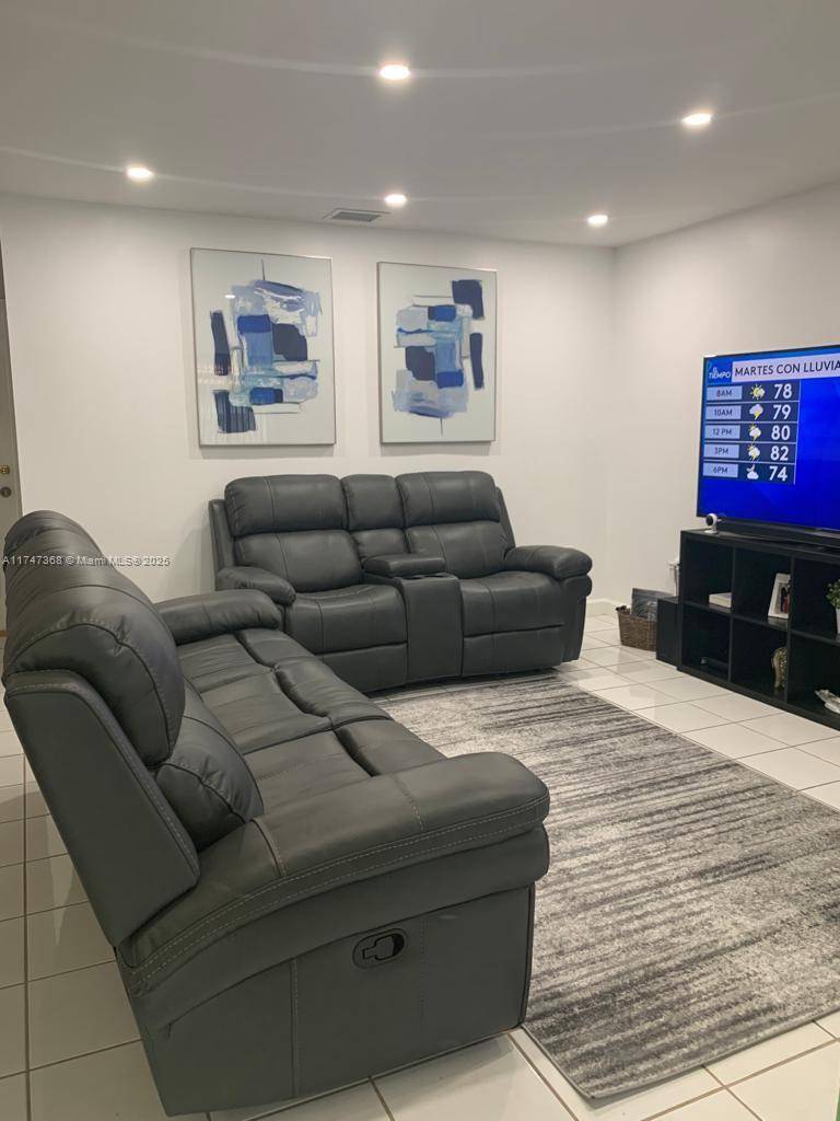 Miami, FL 33182,862 NW 132nd Ct