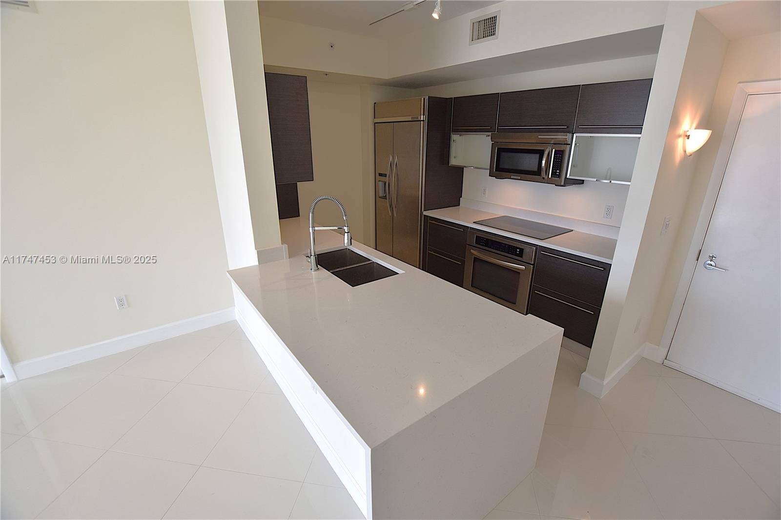 West Palm Beach, FL 33401,550 Okeechobee Blvd #1417