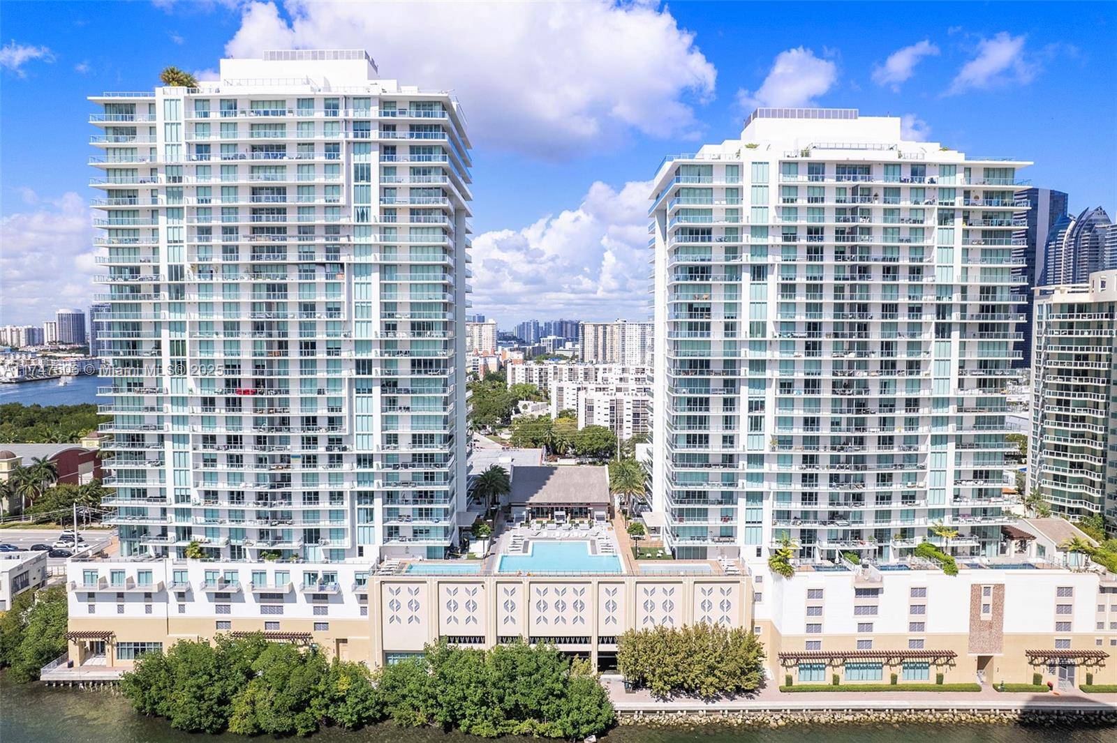Sunny Isles Beach, FL 33160,330 Sunny Isles Blvd #5-1408