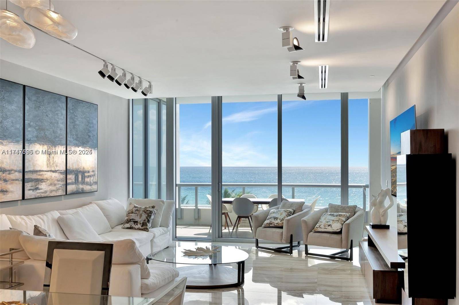 Miami Beach, FL 33141,6799 Collins Ave #406