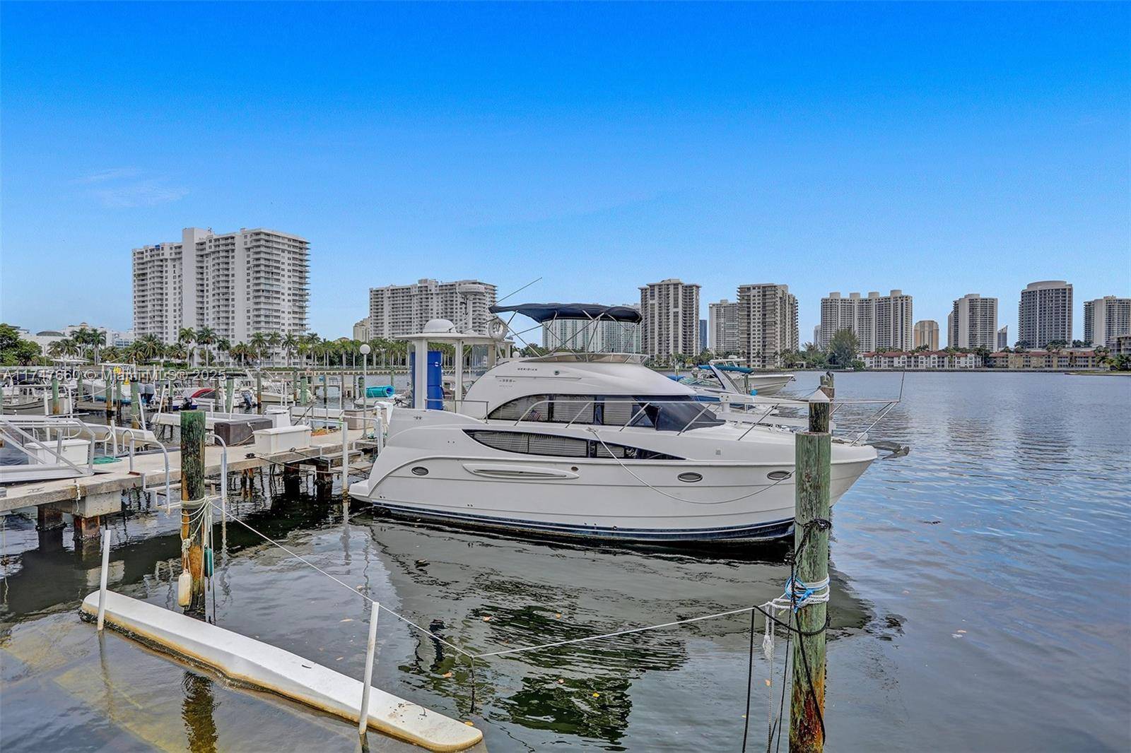 Aventura, FL 33160,18041 Biscayne Blvd
