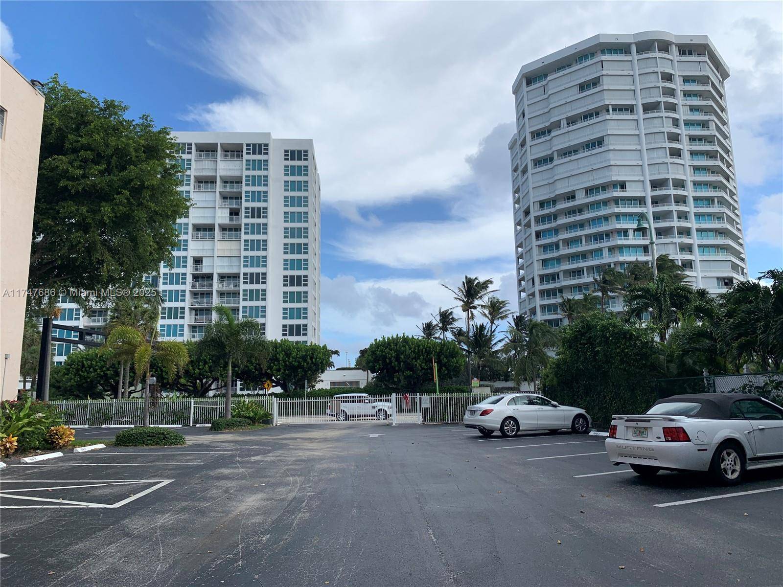 Lauderdale By The Sea, FL 33062,1541 S Ocean Blvd #213