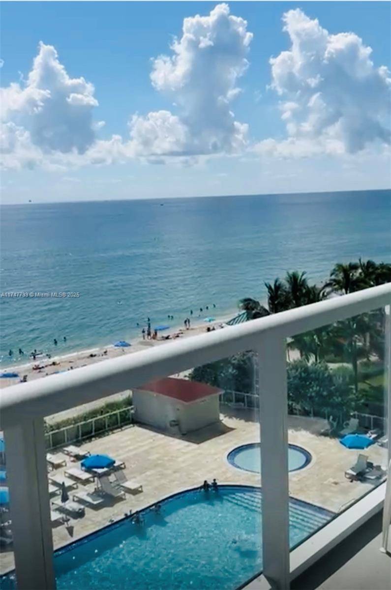 Sunny Isles Beach, FL 33160,19201 Collins Ave #512