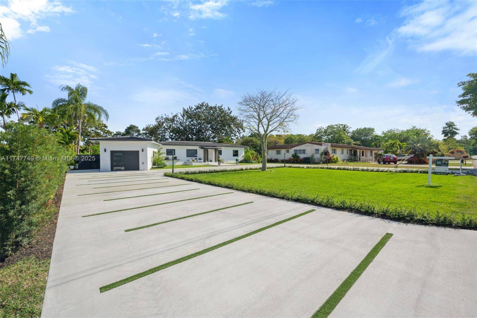Miami, FL 33161,14745 N Spur Dr #14745