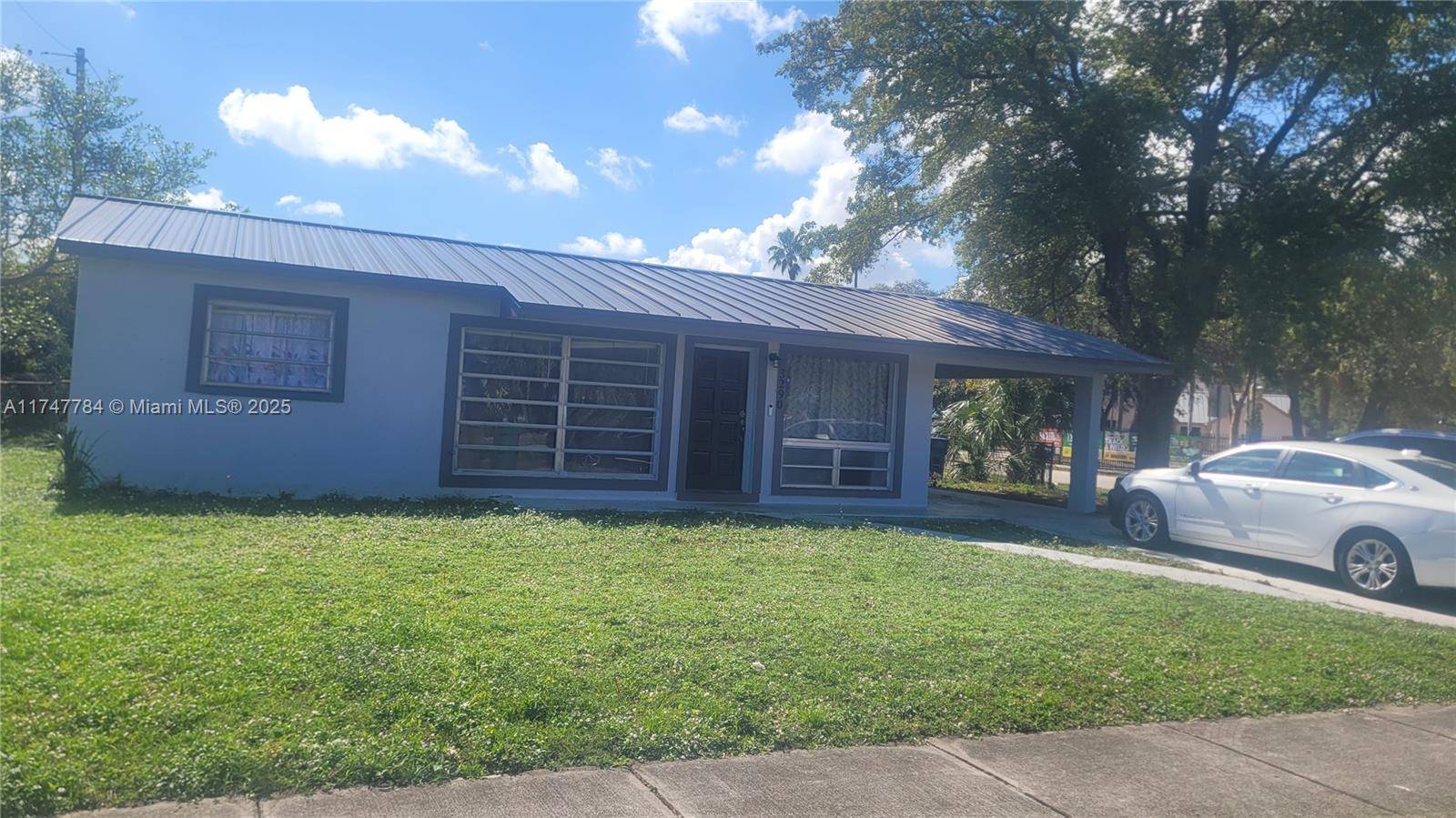 Lauderhill, FL 33311,Address not disclosed