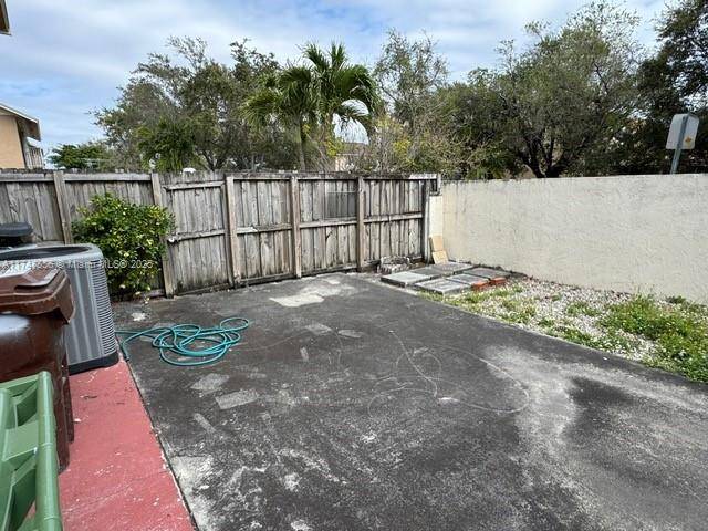 Hialeah, FL 33016,5302 W 26th Ave #101