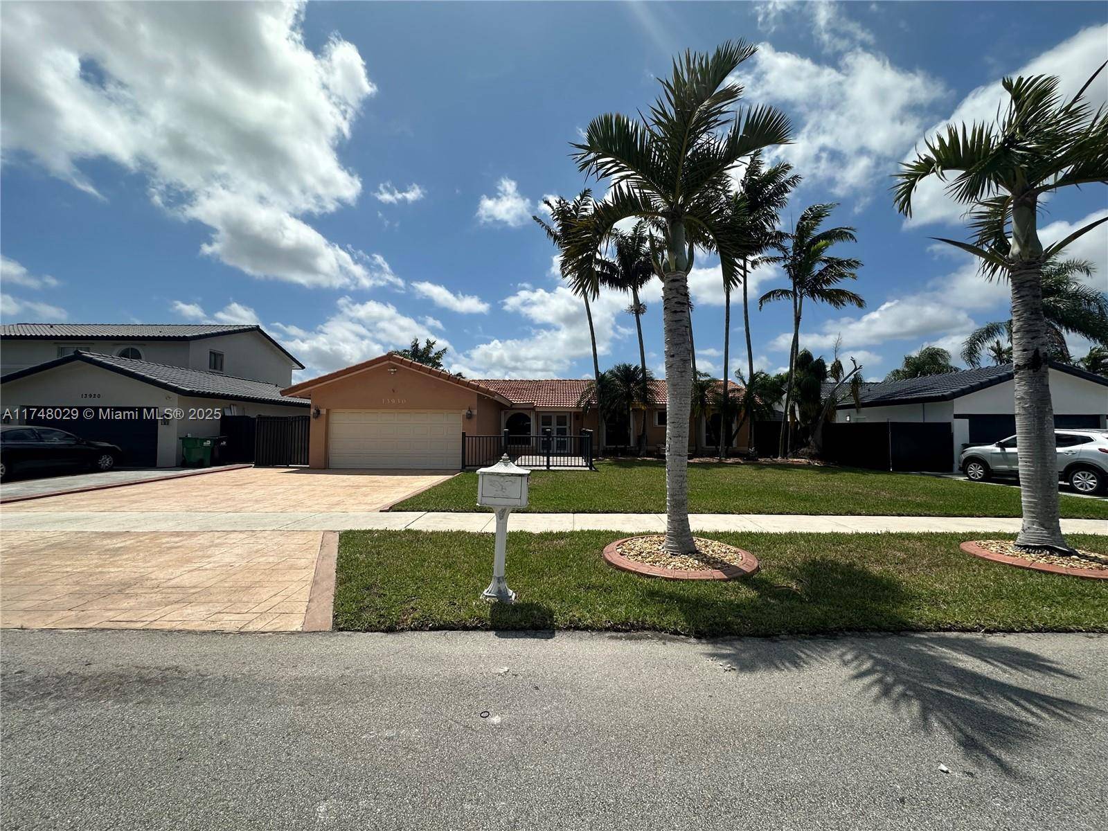 Miami, FL 33177,13930 SW 156th Ter #0