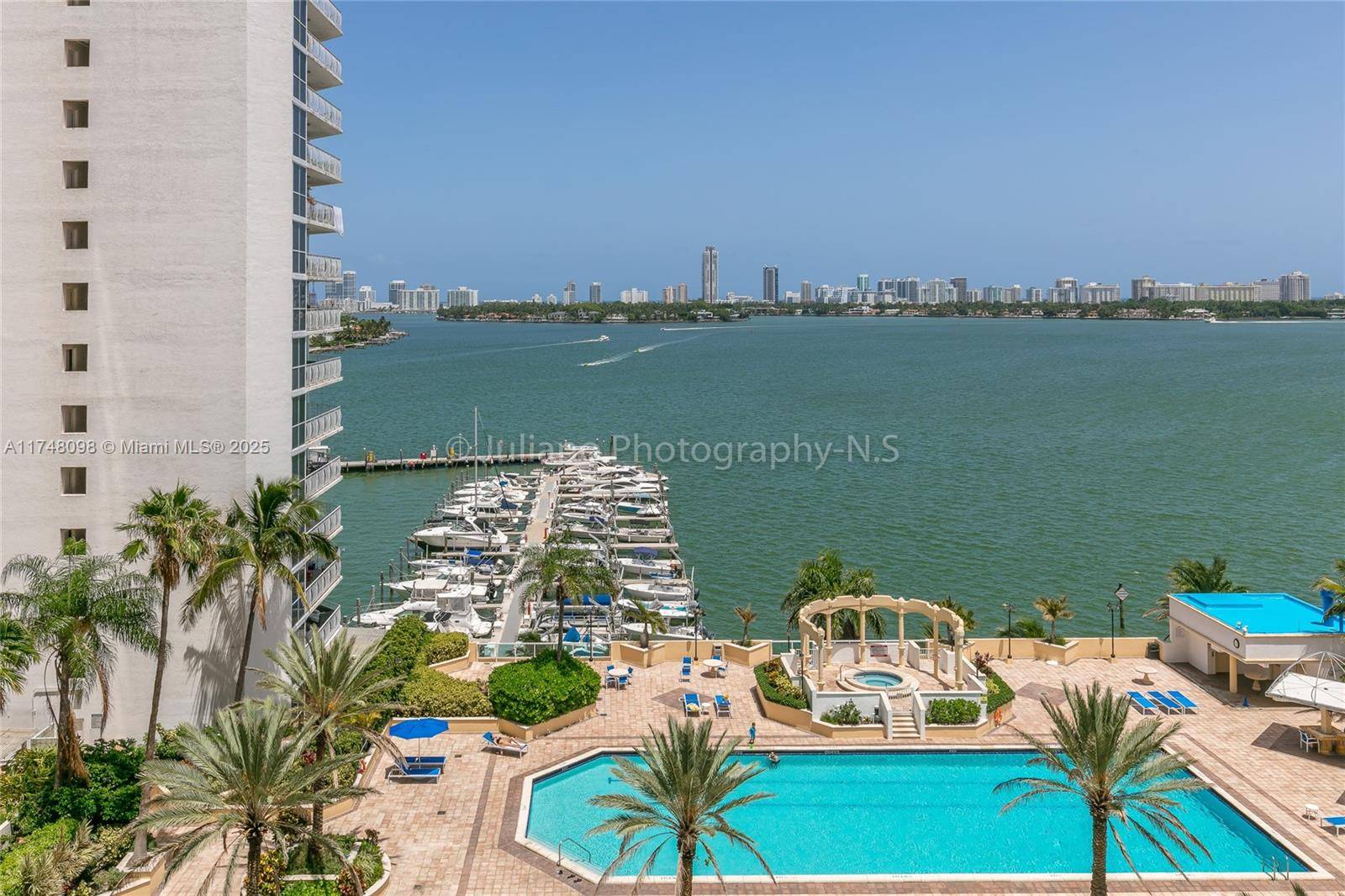 North Bay Village, FL 33141,7601 E Treasure Dr #1108