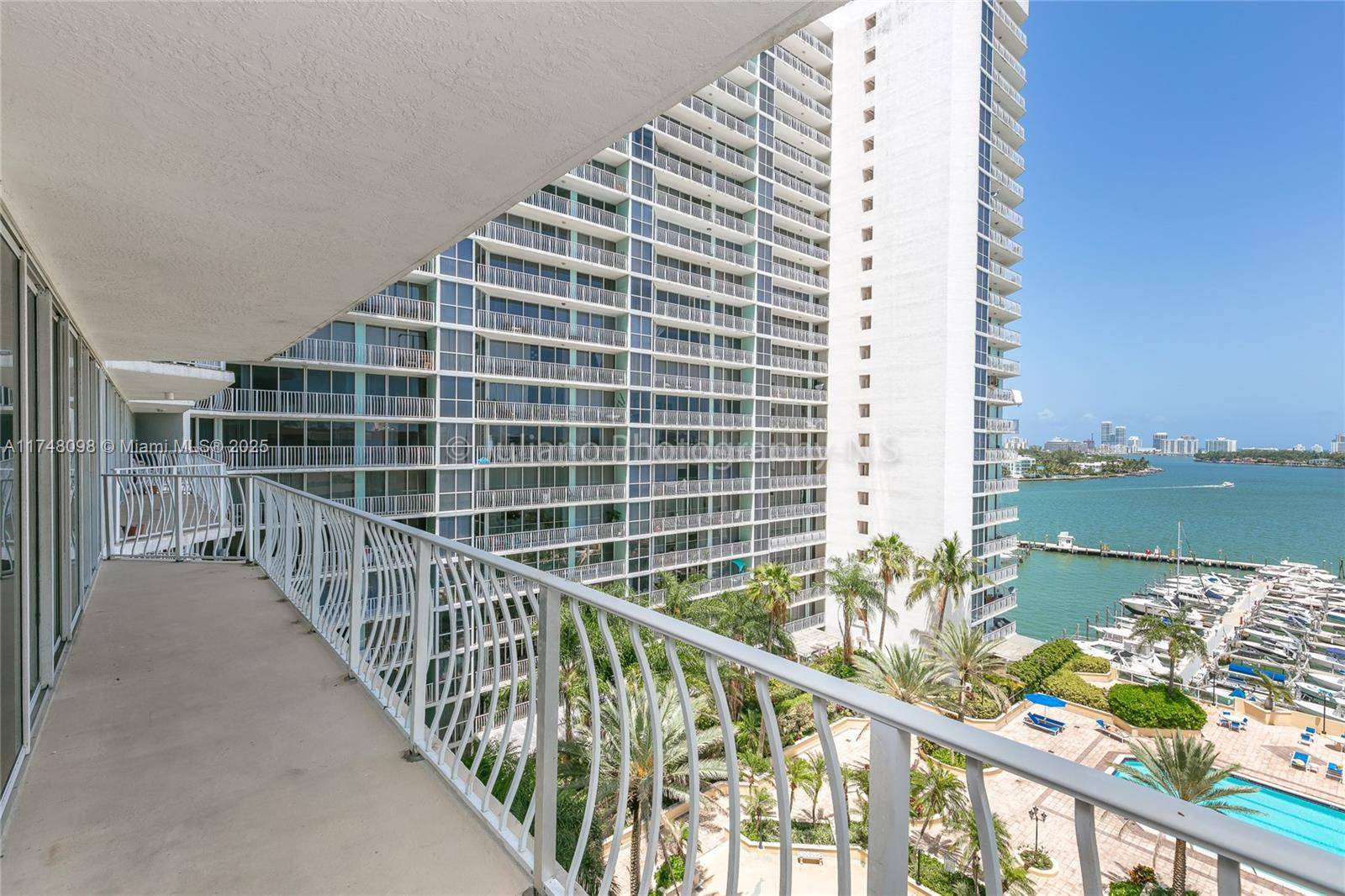 North Bay Village, FL 33141,7601 E Treasure Dr #1108