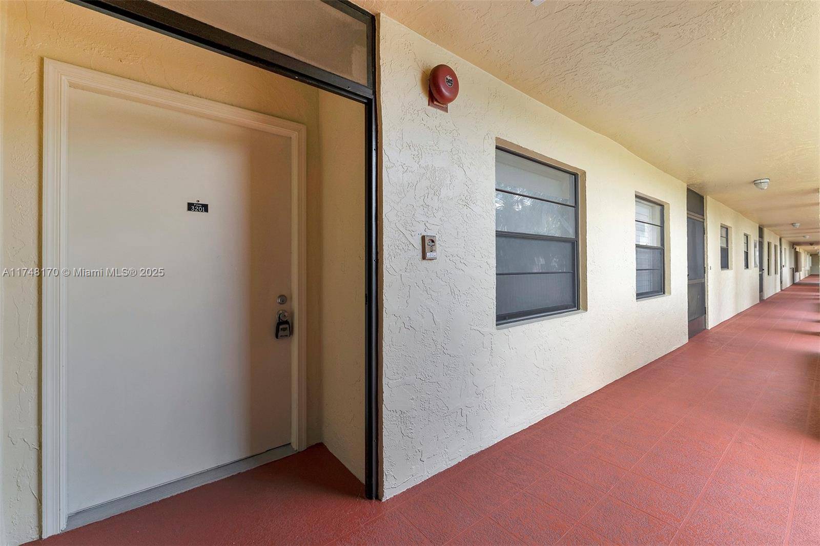 Boca Raton, FL 33428,23380 Carolwood Ln #201