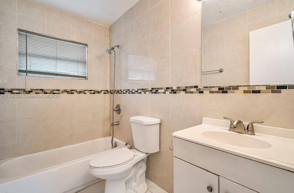 West Park, FL 33023,4030 SW 19th St