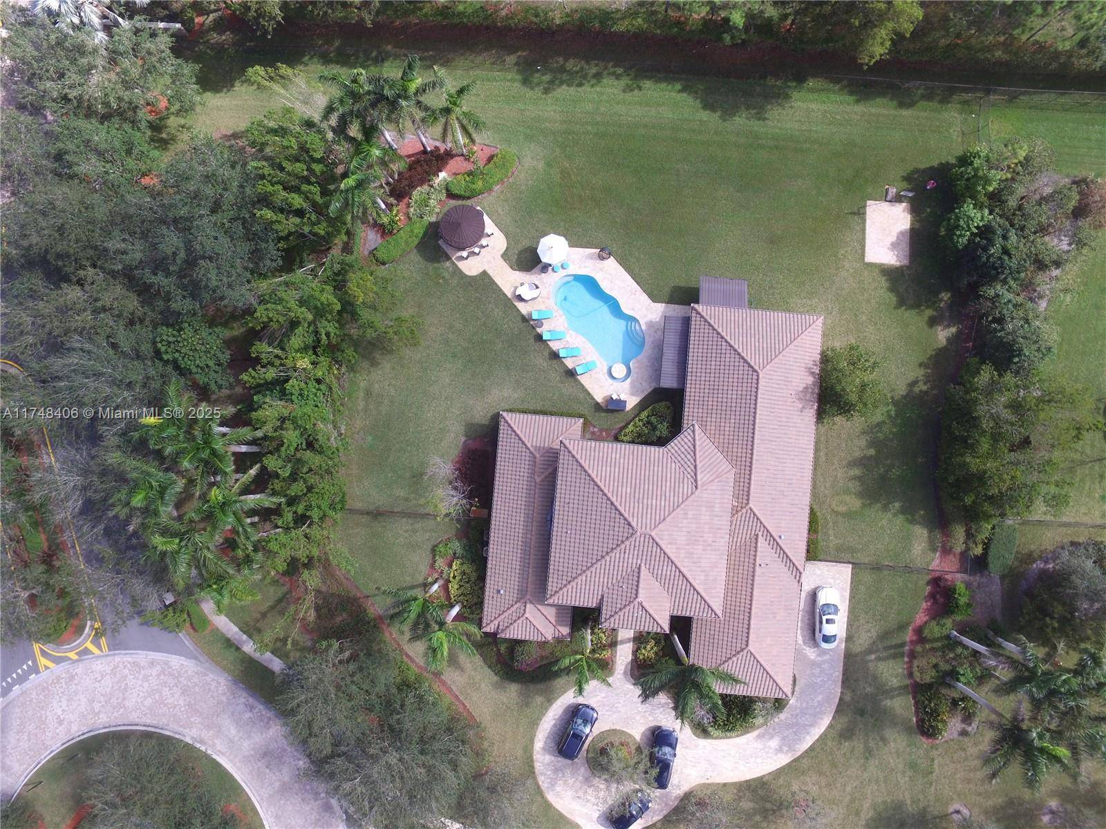 Davie, FL 33330,2750 E Jockey Cir E