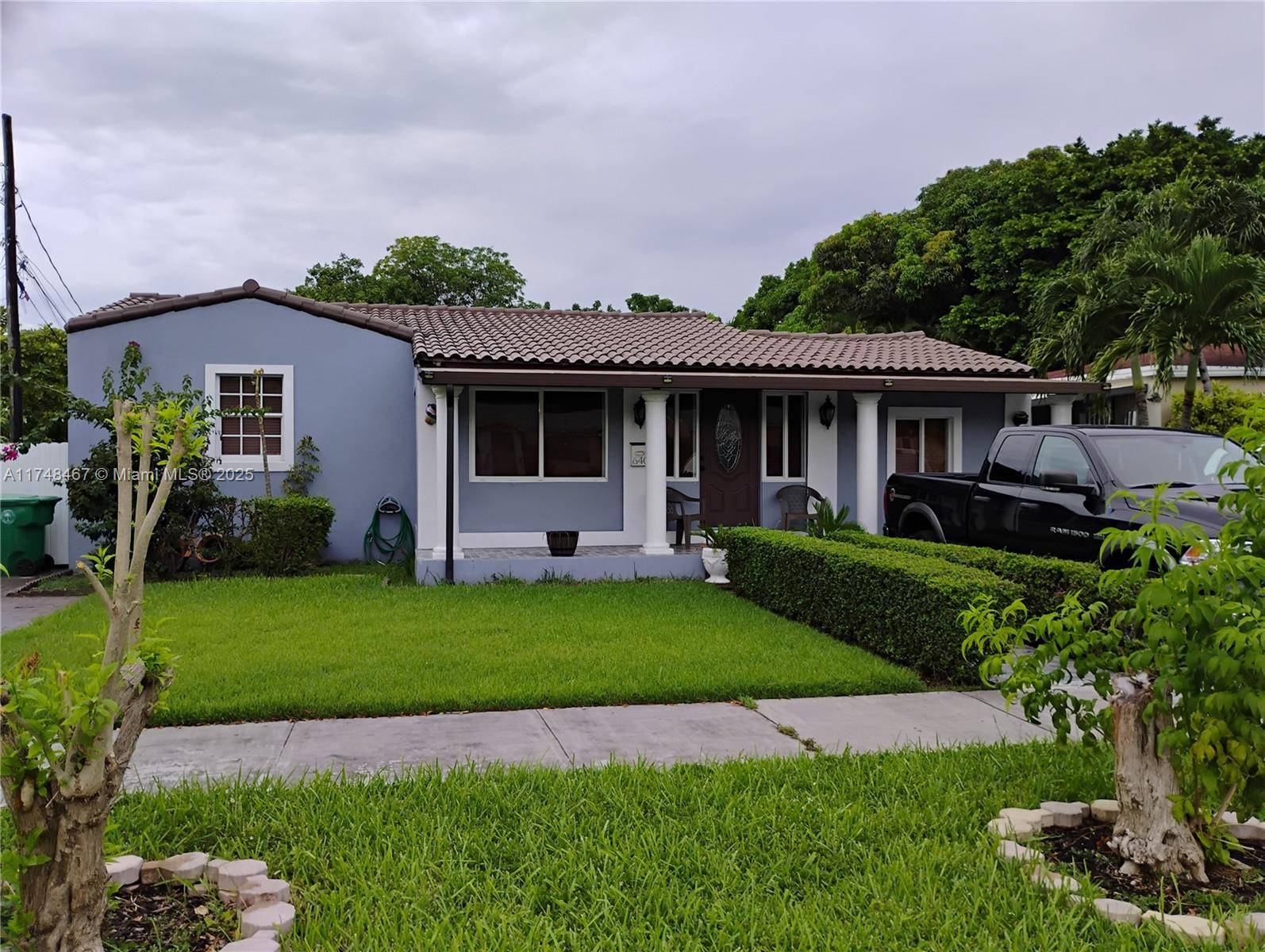 Miami, FL 33134,640 SW 44 Ct