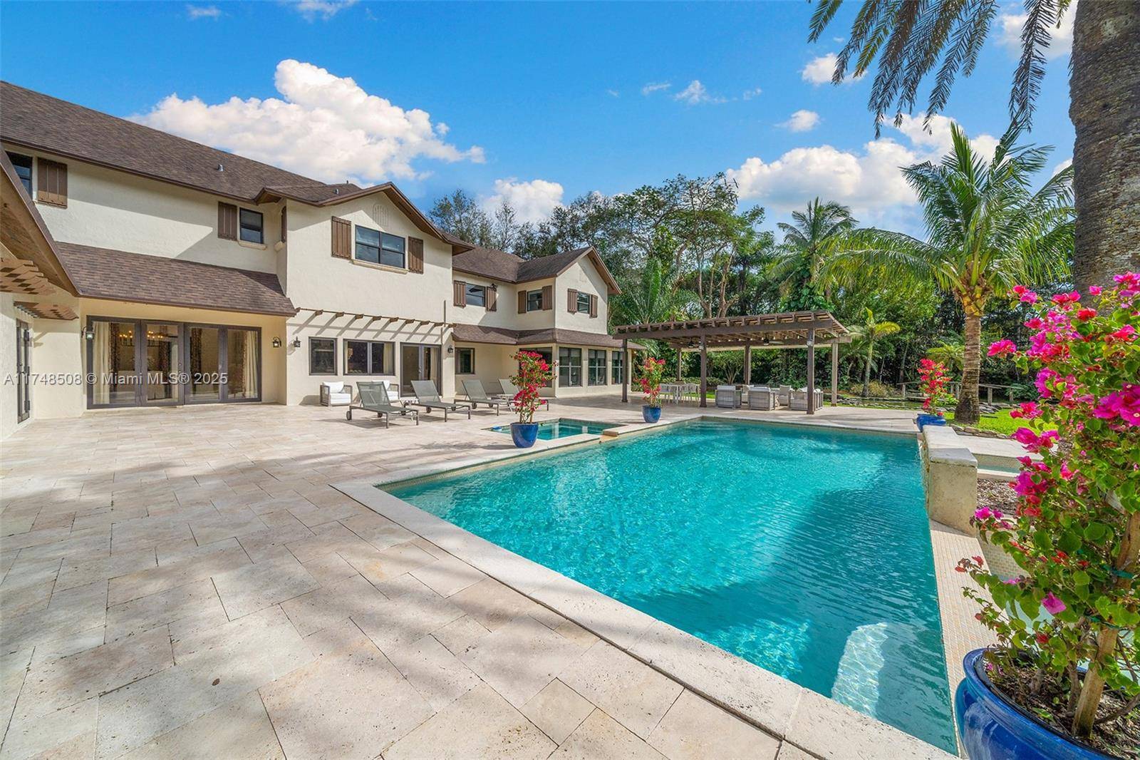 Pinecrest, FL 33156,13123 SW 64th Ct