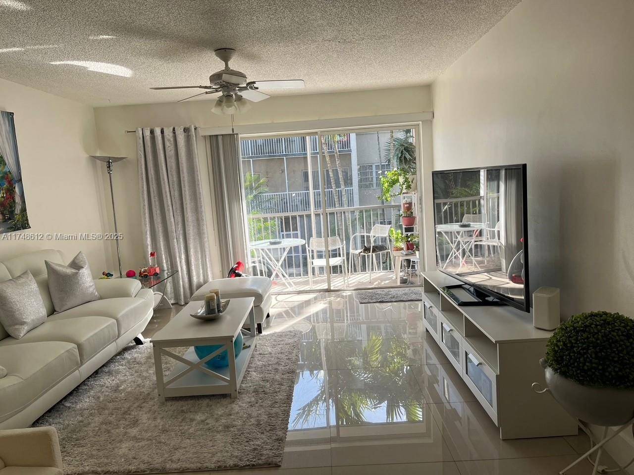 Cutler Bay, FL 33189,21121 SW 85th Ave #212