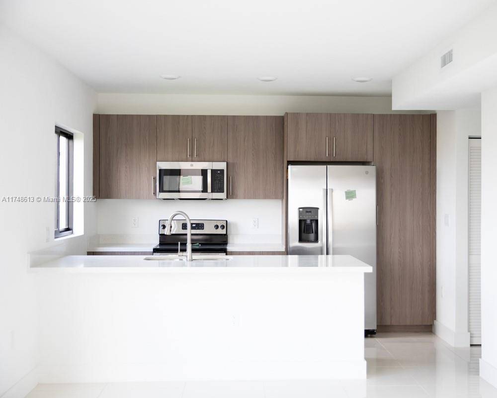 Florida City, FL 33034,301 NW 12 CT