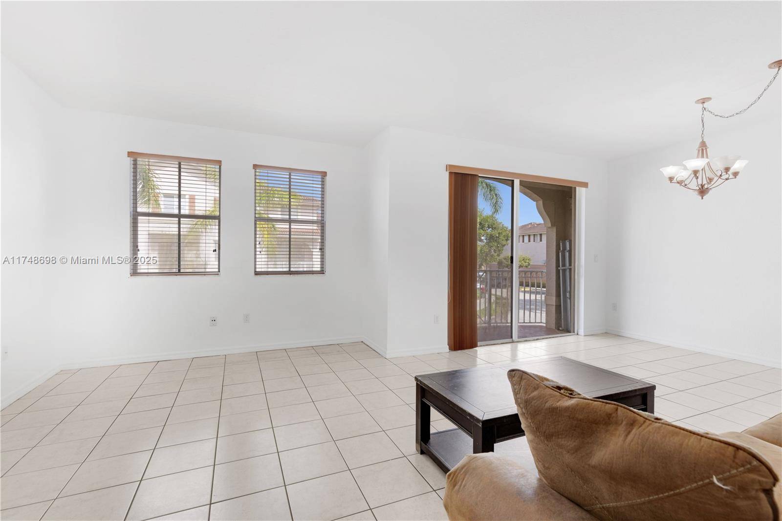 Miami, FL 33174,8858 W Flagler St #202