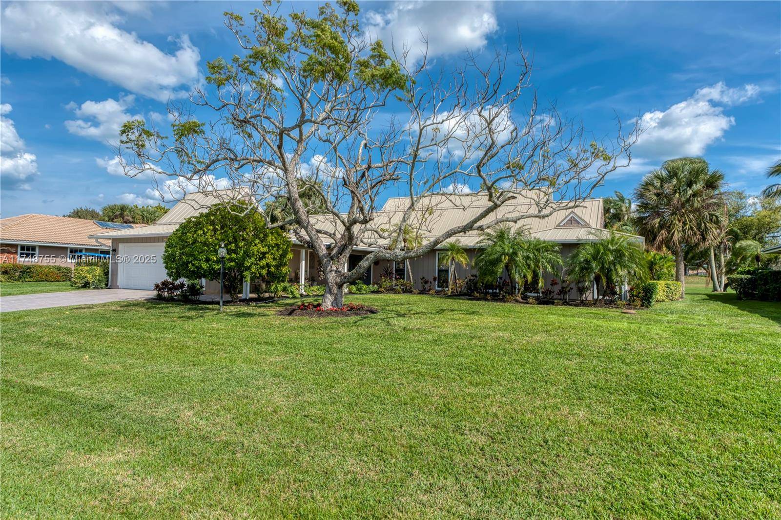 Stuart, FL 34997,3333 SE Fairway  E