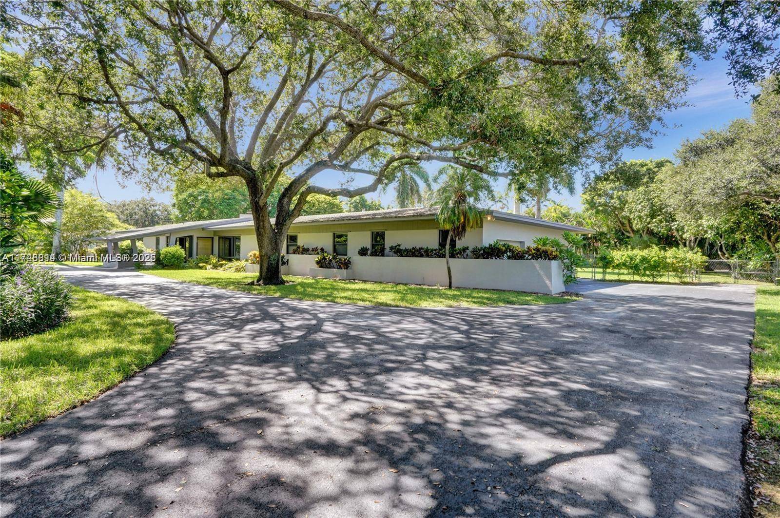 Pinecrest, FL 33156,6220 SW 123rd Ter