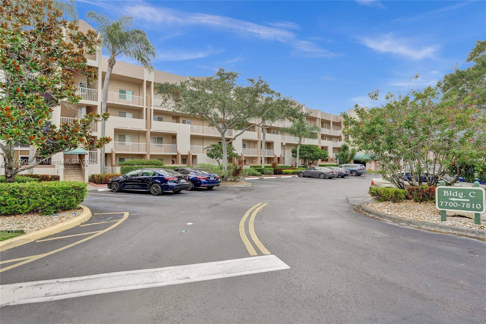 Tamarac, FL 33321,7760 Granville Dr #303